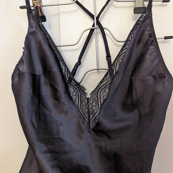 Black satin slip chemise with lace neckline (Small) - Picture 3 of 5